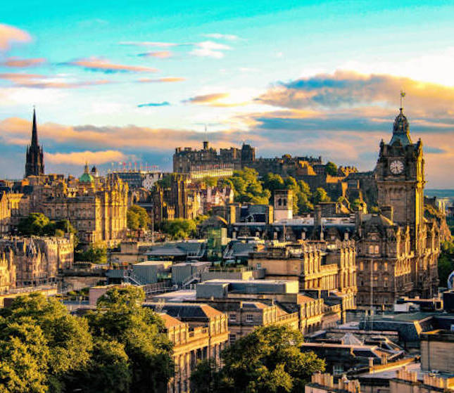 Edinburgh Extended City Helicopter Sightseeing Tours